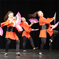 Dancers with fans